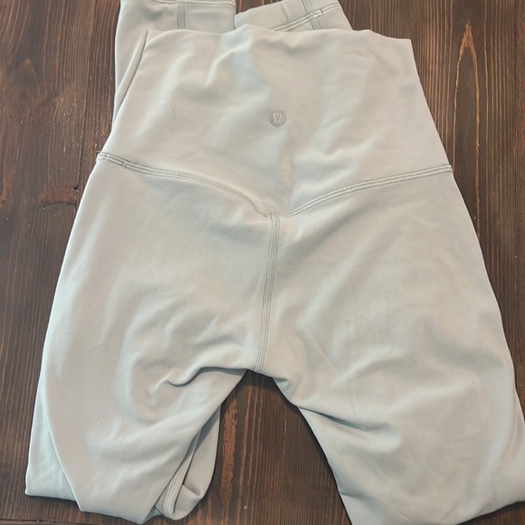 Lululemon 25” align legging rare color - Picture 2 of 5
